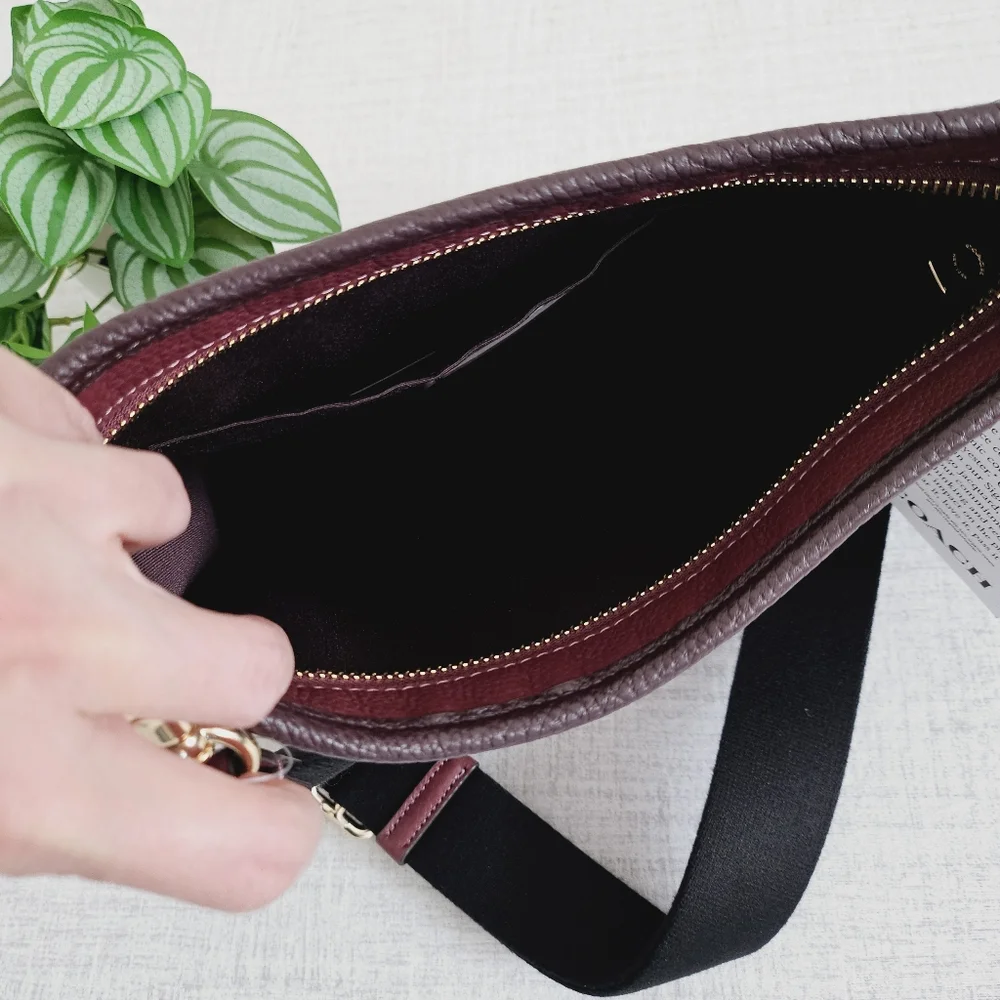 🆕COACH Dempsey File Bag In Signature Jacquard With Stripe And Coach Patch CA195 - Picture 9 of 12